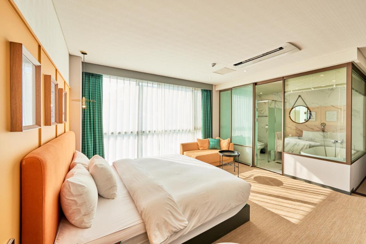 Brown Dot Hotel Songjung Μπουσάν Εξωτερικό φωτογραφία